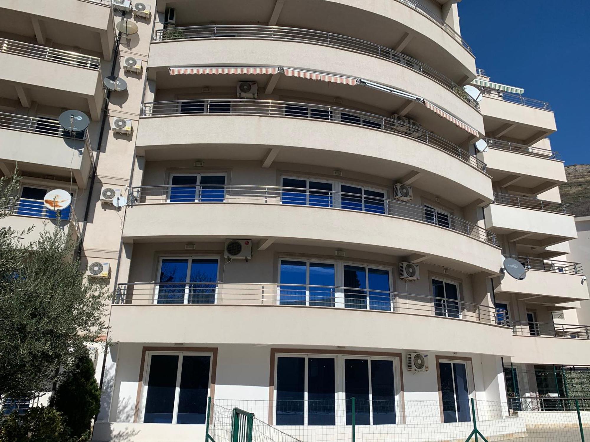 Best View Apartment Petrovac Екстер'єр фото